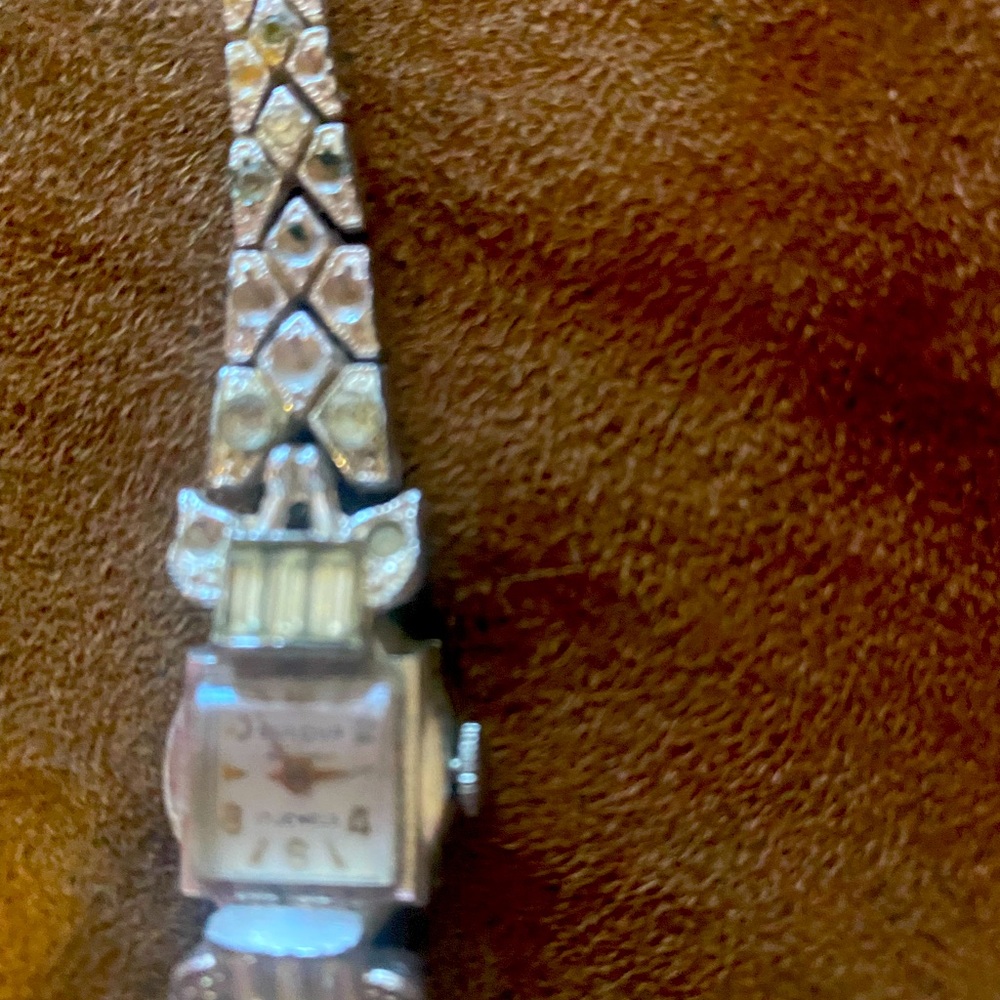 Estate Bulova 17 Jewels Watch